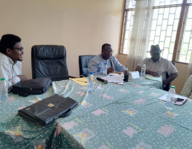 Réunion relative à la création des comités de villages